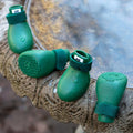 ce95e461-7a45-4ff8-a5e9-7ab368e31e93/barksandscratches-sugecirmez-kopek-ayakkabisi-yesil-dortluset-lifestyle.jpg
